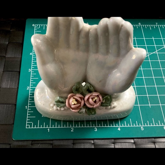 Vintage Ceramic Porcelain Hands Figurine Cottagecore - Picture 5 of 9